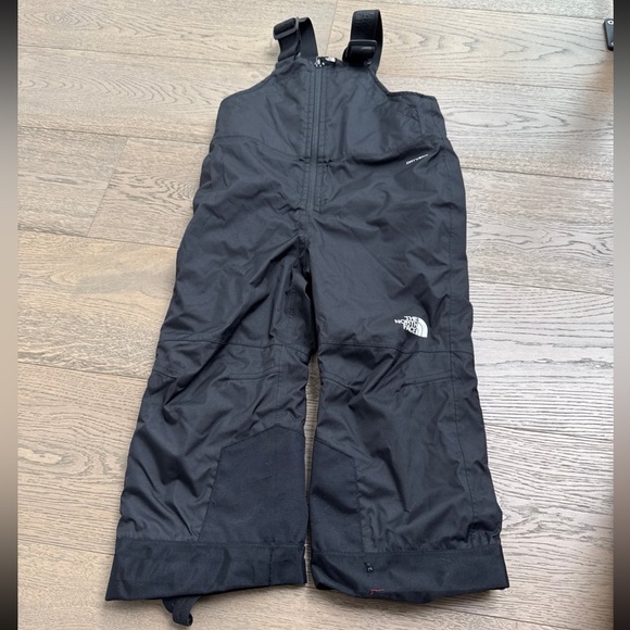 The Northface Freedom Insulated Bib (5T) - Picture 1 of 4